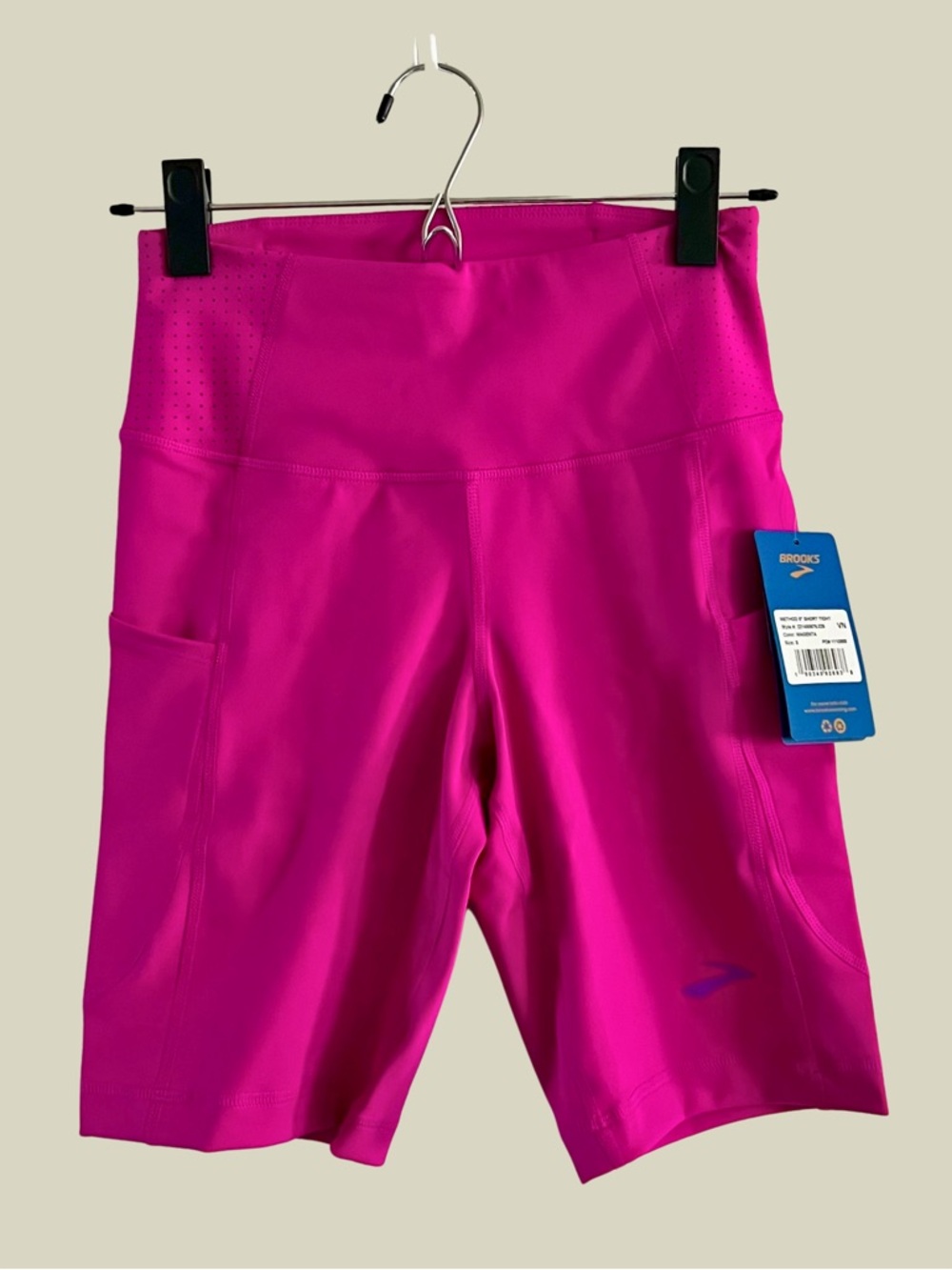 Brooks Women's Bright Magenta High-Waist Short Tights